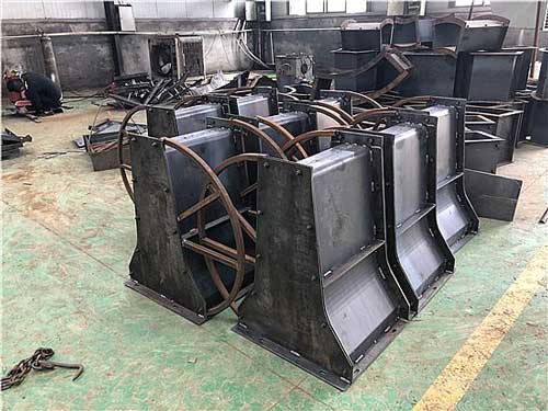 預(yù)制隔離墩模具 預(yù)制隔離墩模具